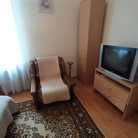 Lviv Rest Zelena Leilighet Eksteriør bilde