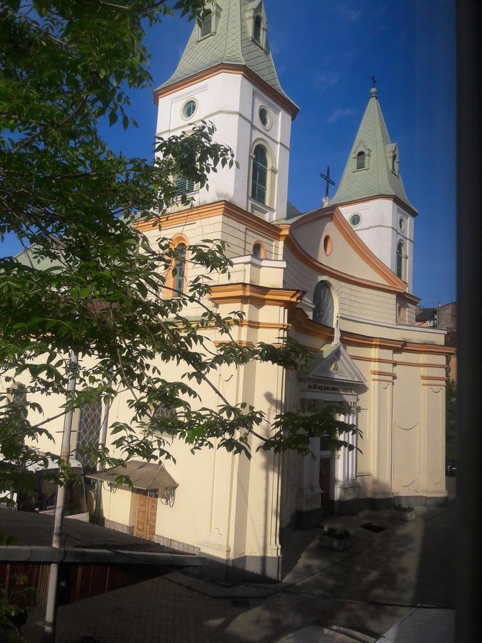 Lviv Rest Zelena Leilighet Eksteriør bilde